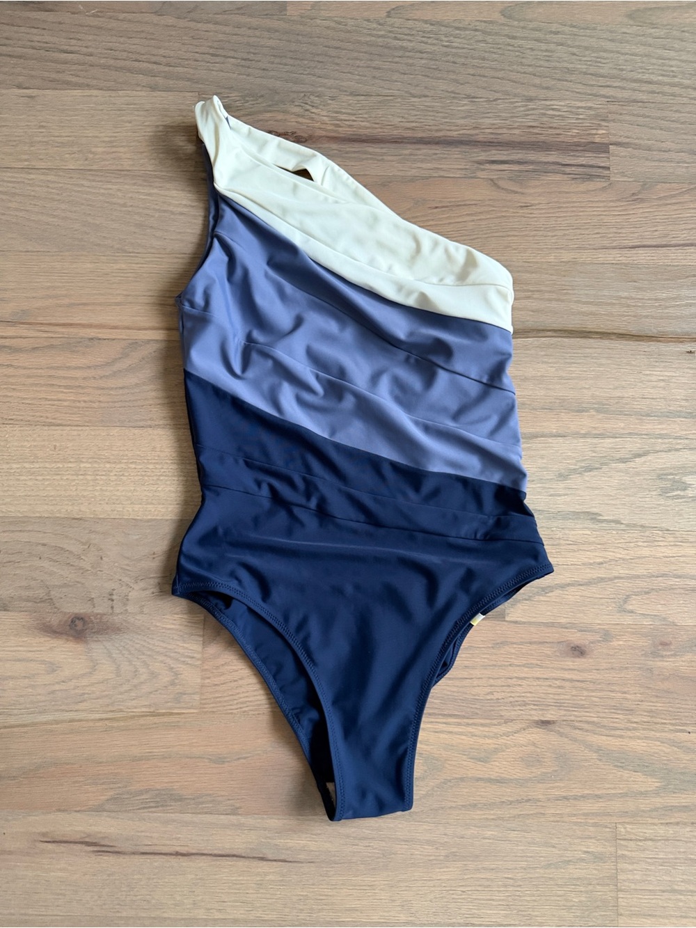 Summersalt The Sidestroke One Piece Swimsuit 4 - Picture 5 of 8